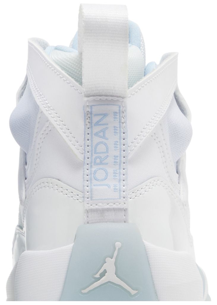 Air Jordan Wmns Jumpman Two Trey Columbia