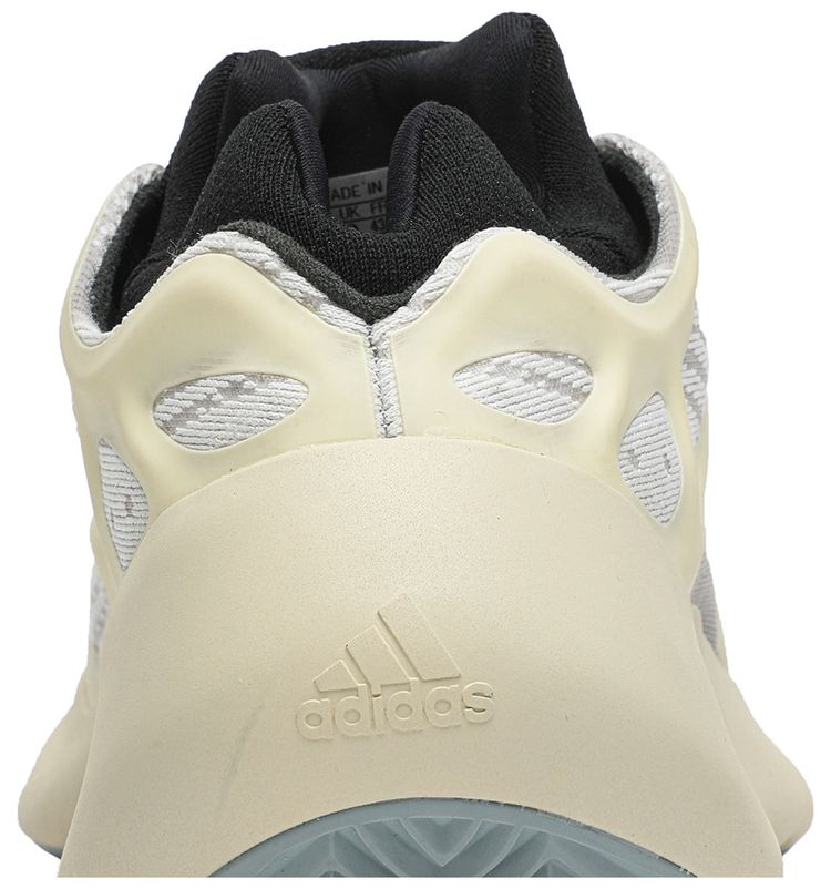 Yeezy 700 V3 Azael 2023