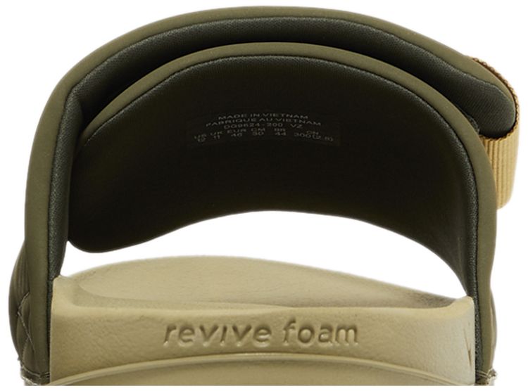 Nike Offcourt Adjust Slide Medium Olive