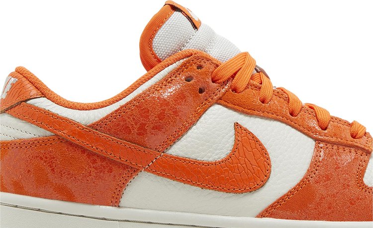 Wmns Dunk Low Cracked Orange