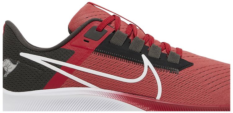 NFL x Nike Air Zoom Pegasus 38 Tampa Bay Buccaneers