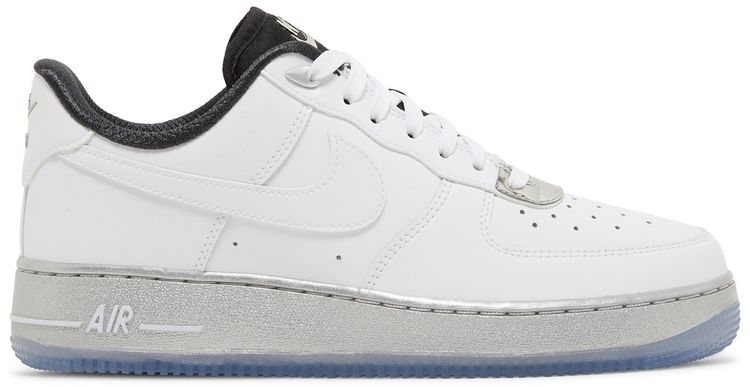 Wmns Air Force 1 07 SE Chrome Pack   White
