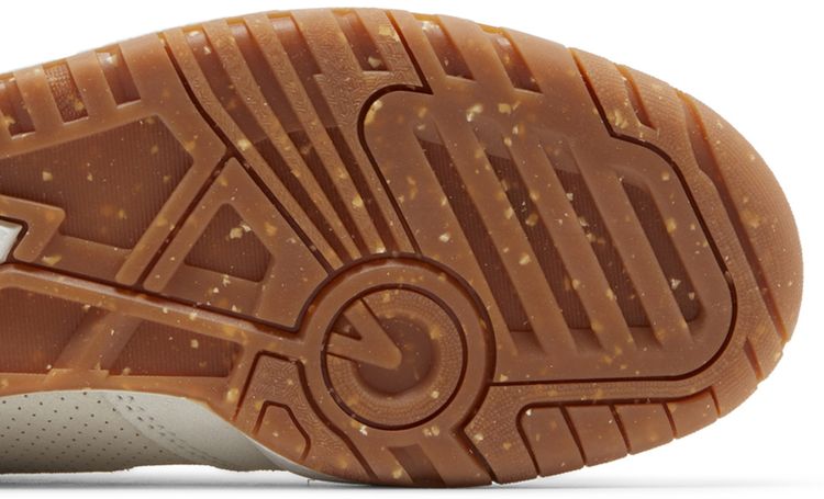 New Balance Wmns 550 Sea Salt Astro Dust