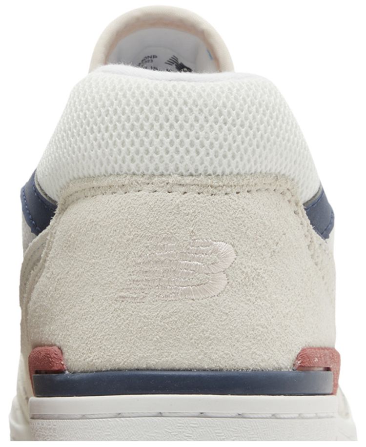 New Balance Wmns 550 Sea Salt Astro Dust