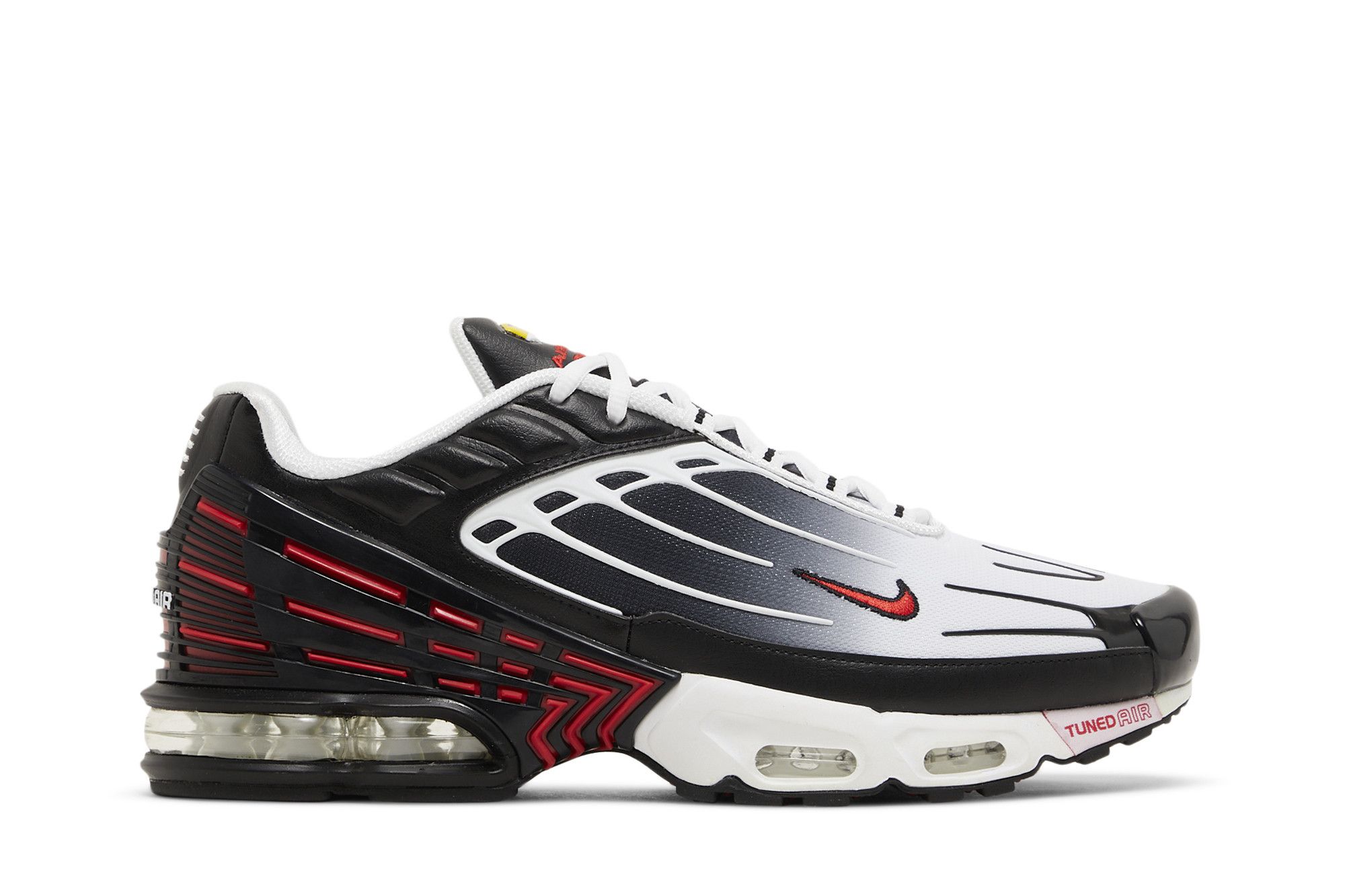 air max plus 3 black and red
