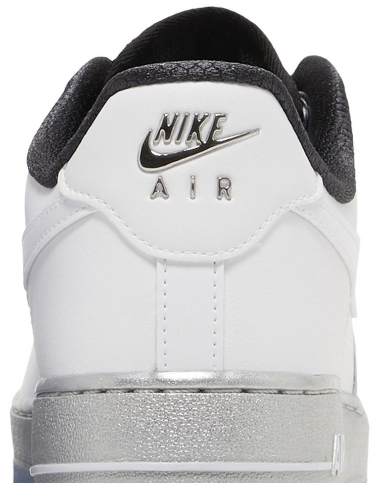 Wmns Air Force 1 07 SE Chrome Pack   White