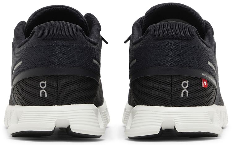 Cloud 5 Black White