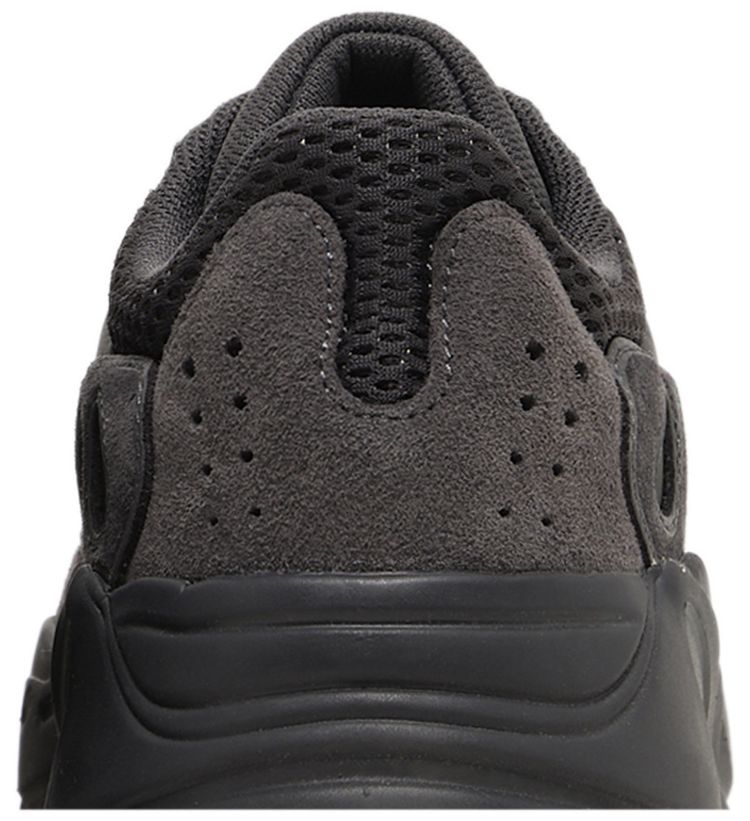 Yeezy Boost 700 Utility Black 2023