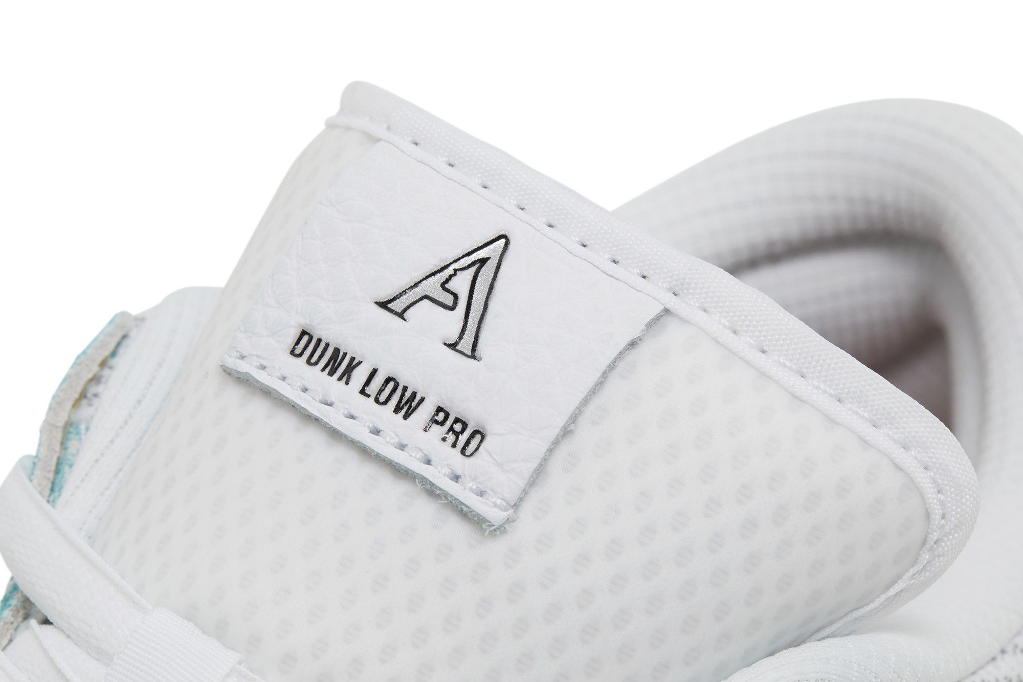 Buy April Skateboards x Dunk Low SB 'Turbo Green' - FD2562 Buy April Skateboards x Dunk Low SB 'Turbo Green' - FD2562