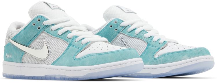 April Skateboards x Dunk Low SB Turbo Green
