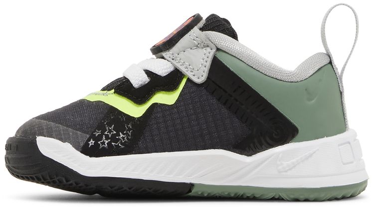 Space Jam x LeBron 18 Low TD Bugs x Nike Marvin