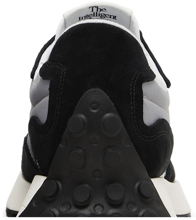 New Balance 327 Black Shadow Grey