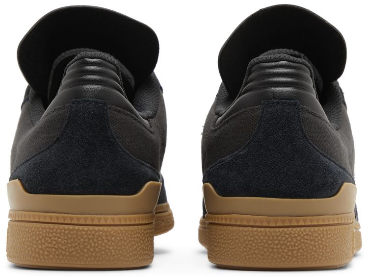 Busenitz Black Carbon Gum