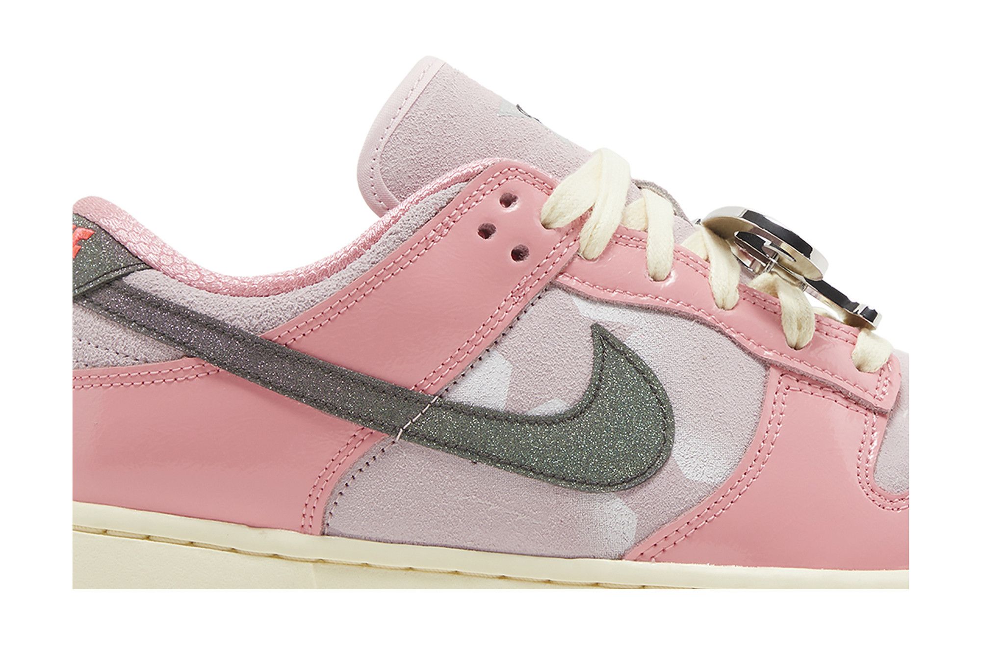 スニーカー Nike Dunk Low LX Barbie PINK FOAM FN8927-621 Nike Dunk Low LX Barbie (Women's) - FN8927-621 - US