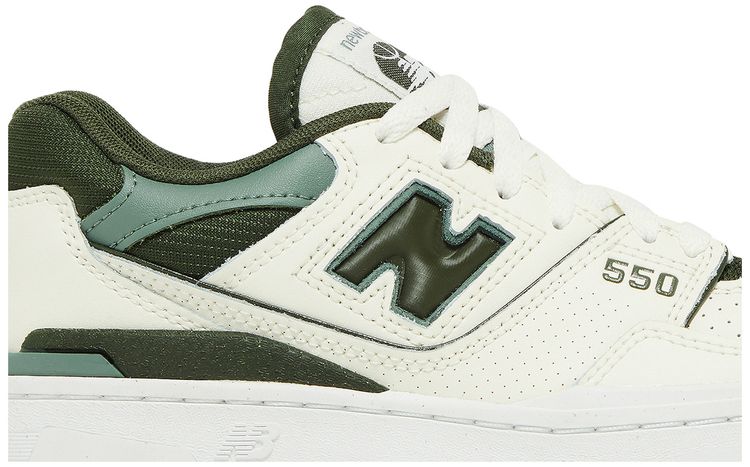 New Balance Wmns 550 Sea Salt Kombu