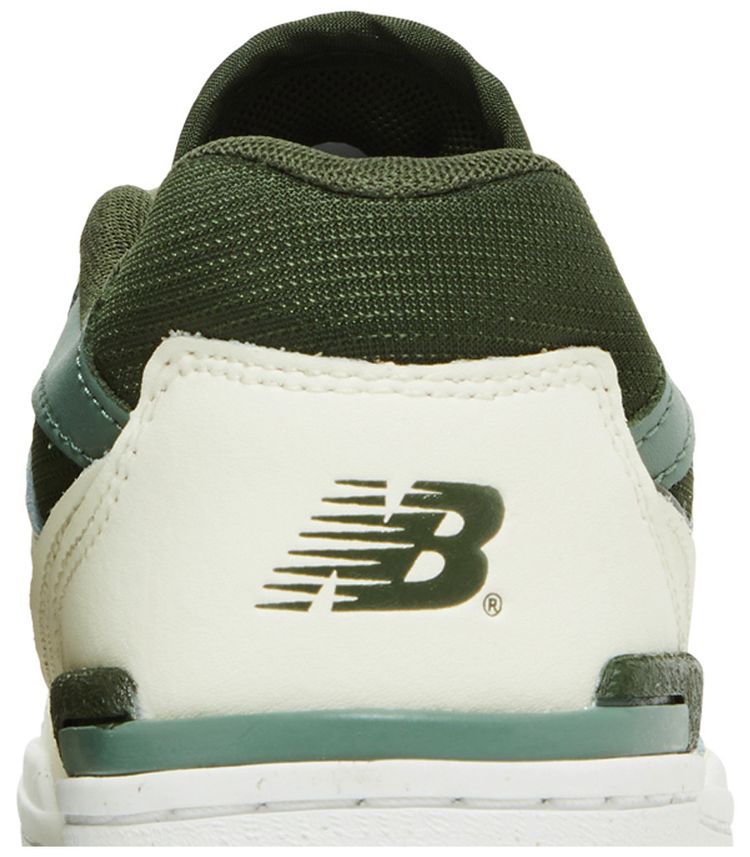 New Balance Wmns 550 Sea Salt Kombu