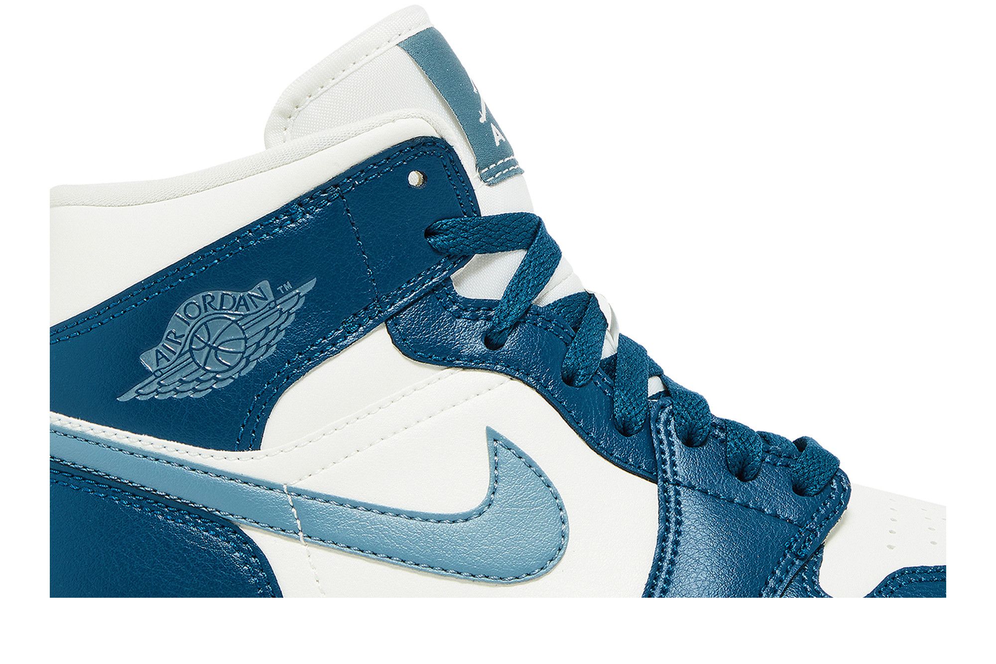 【Nike】WMNS Air Jordan 1 Mid \"Sky J French Blue\" Jordan WMNS AIR JORDAN 1 MID 'Sky J French Blue' Blue | BSTN
