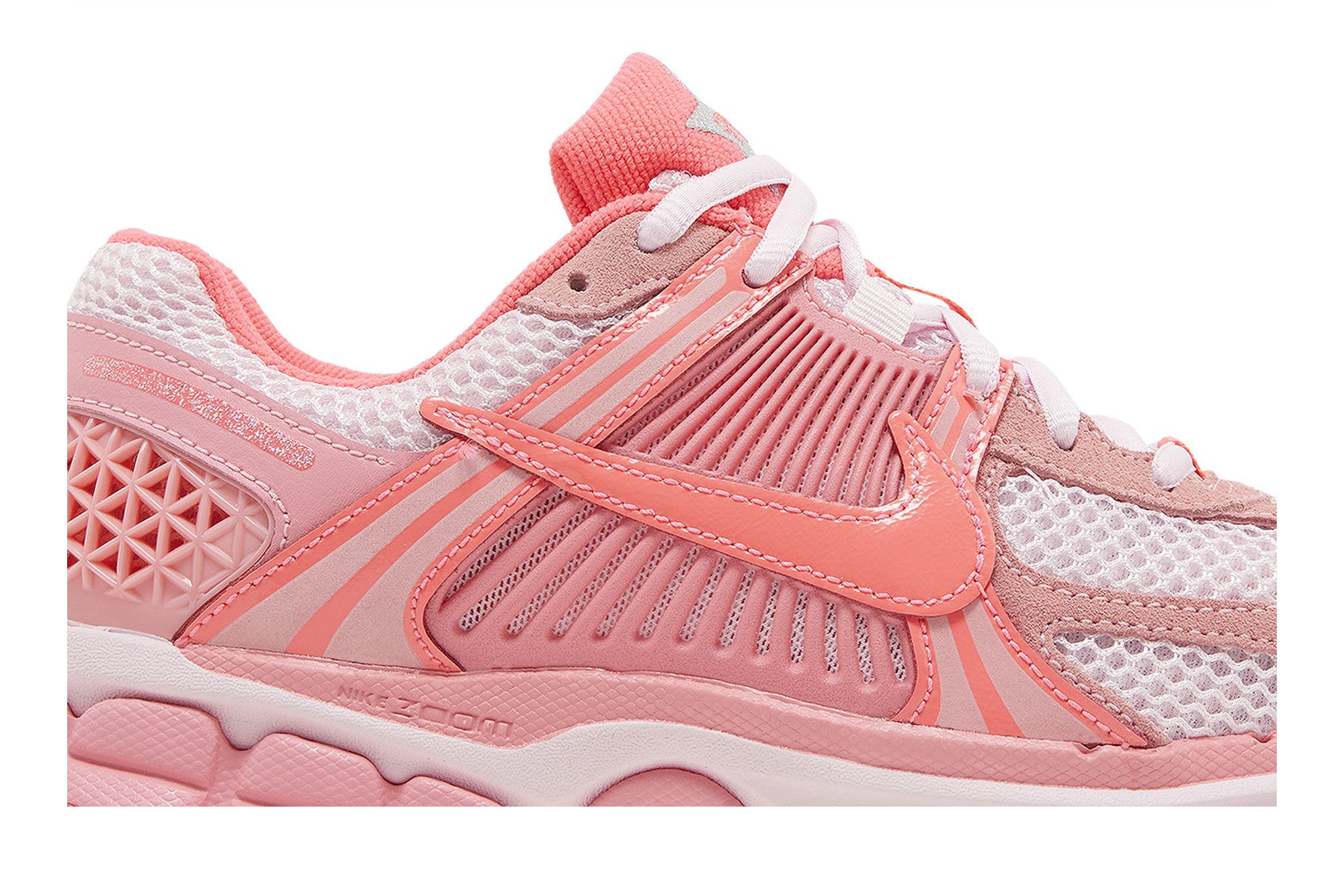 ncrms5　ロージーピンク Nike Zoom Vomero 5 “Particle Pink” Release Info | Hypebeast