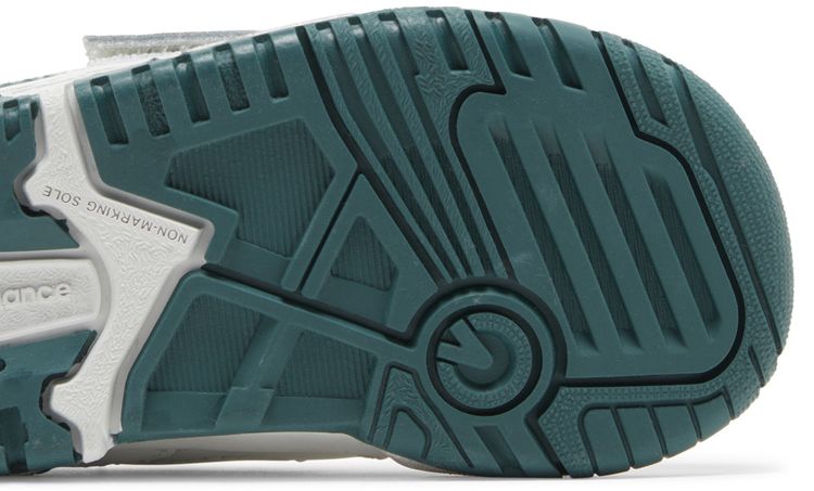 New Balance 550 Bungee Lace Top Strap Toddler White Vintage Teal