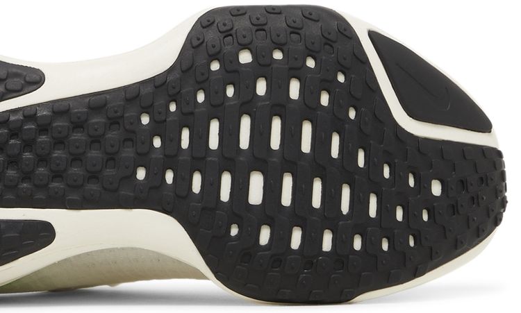 Nike ZoomX Invincible 3 Mismatched