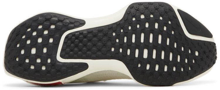 Nike ZoomX Invincible 3 Mismatched