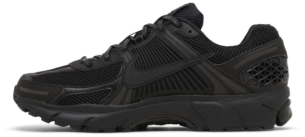 Air Zoom Vomero 5 'triple Black'