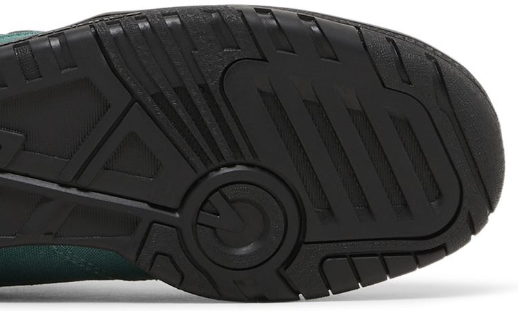 New Balance thisisneverthat x 550 Green