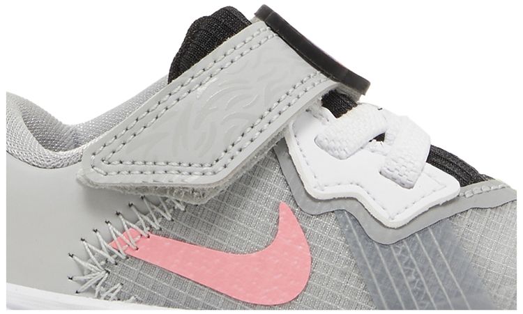 Space Jam x LeBron 18 Low TD Bugs x Nike Marvin