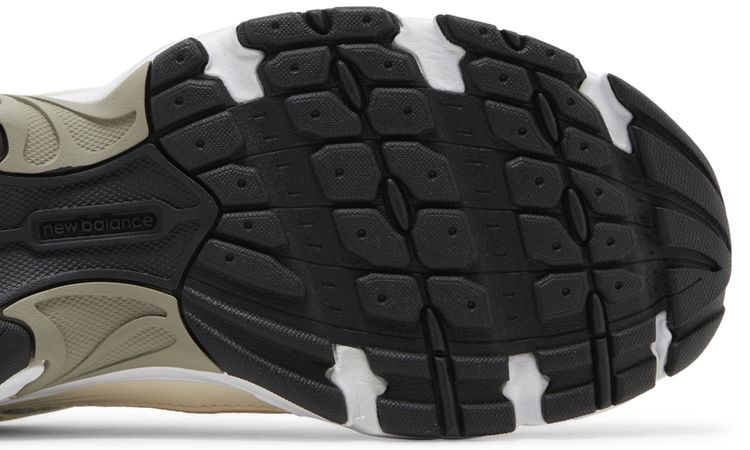 New Balance 530 Beige Silver ASOS Exclusive