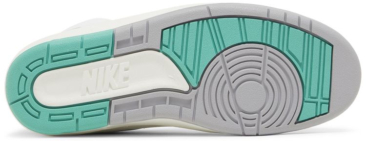 Wmns Air Jordan 2 Retro Crystal Mint