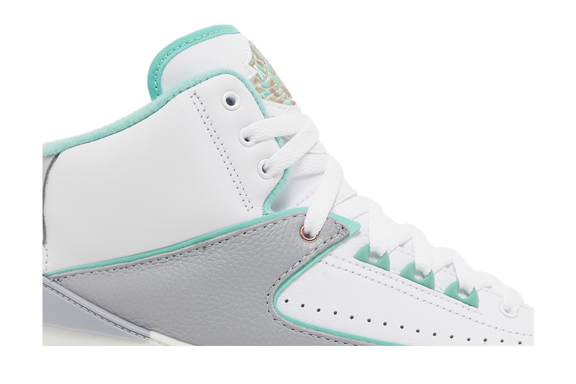Buy Wmns Air Jordan 2 Retro 'Crystal Mint' - FN6755 100 | GOAT