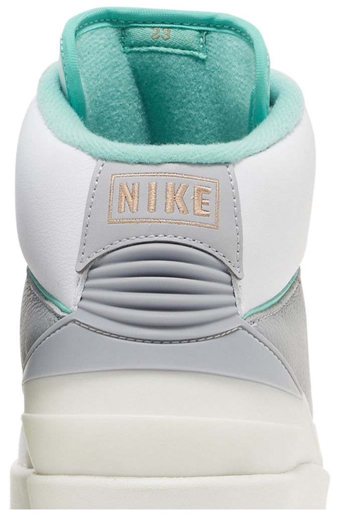 Wmns Air Jordan 2 Retro Crystal Mint