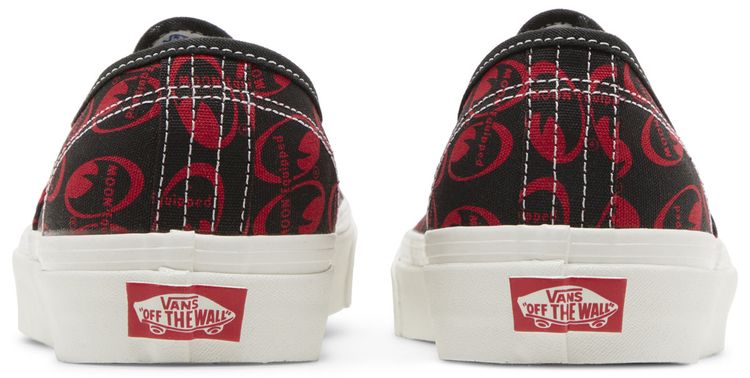 Mooneyes x Authentic 44 DX Anaheim Factory   Black Red