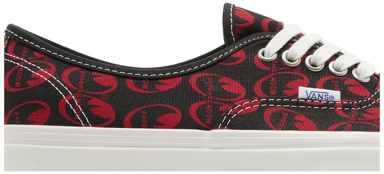 Mooneyes x Authentic 44 DX Anaheim Factory   Black Red