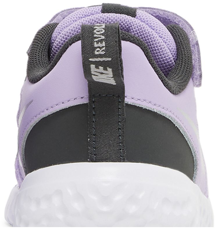 Nike Revolution 5 TD Lilac