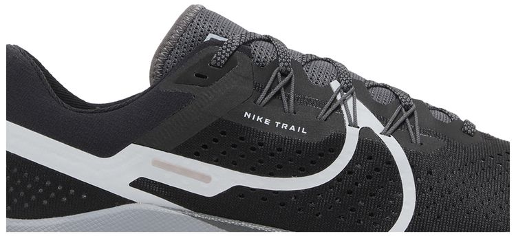 React Pegasus Trail 4 Black Dark Grey