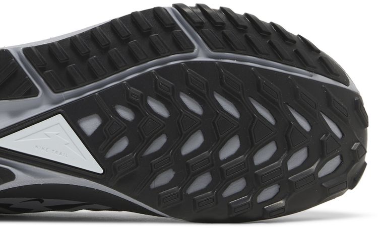 React Pegasus Trail 4 Black Dark Grey