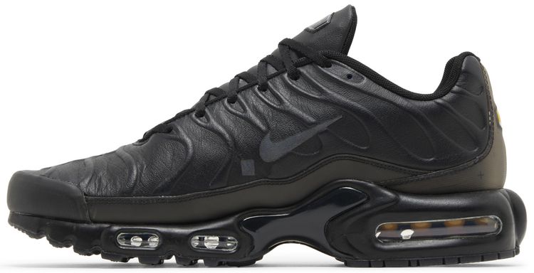A Cold Wall x Nike Air Max Plus Black