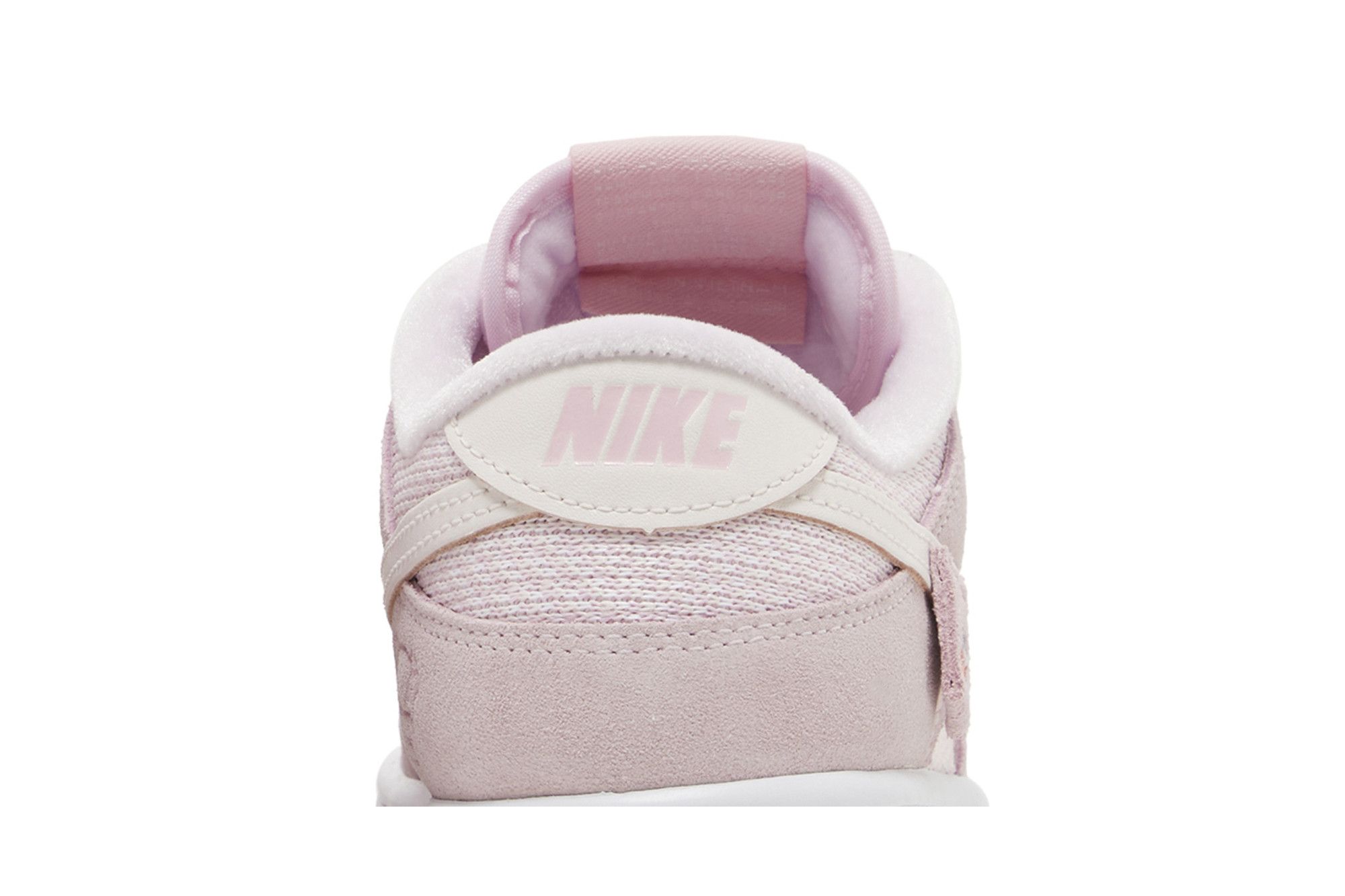 人気☆ NIKE☆ (W) DUNK LOW SE LIGHT SOFT PINK (DZ5318-640) DZ5318-640 Nike Dunk Low Teddy Bear Light Soft Pink Foam