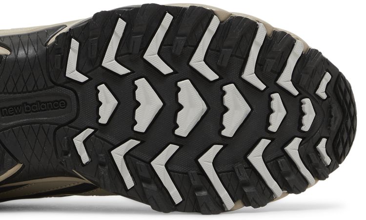 New Balance 610 Aluminum Black