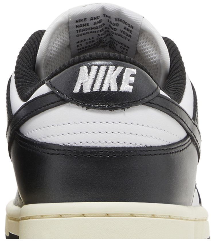 Nike Wmns Dunk Low Vintage Panda