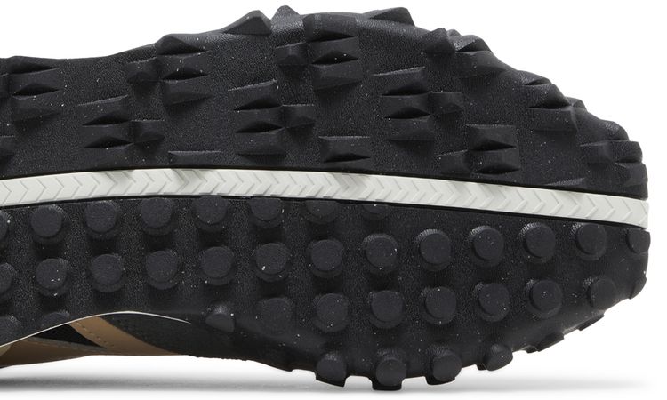 XC 72 Blacktop Mindful Grey