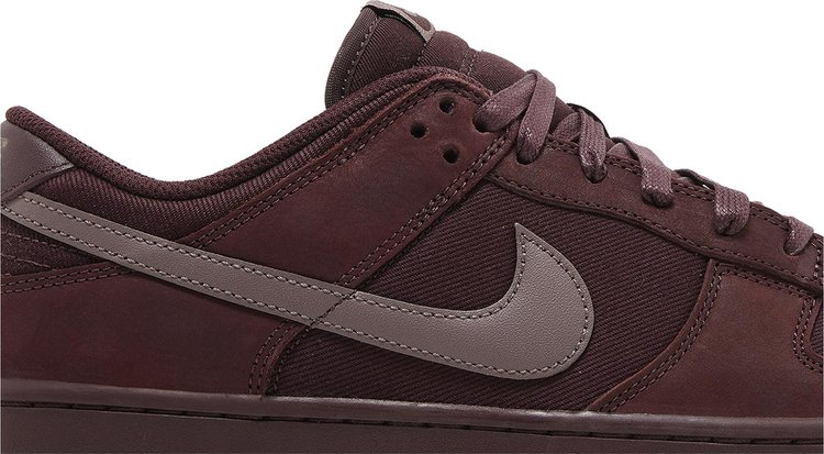 Dunk Low Premium Burgundy Crush