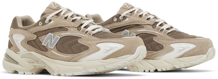 New Balance 725 Mushroom