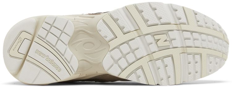 New Balance 725 Mushroom