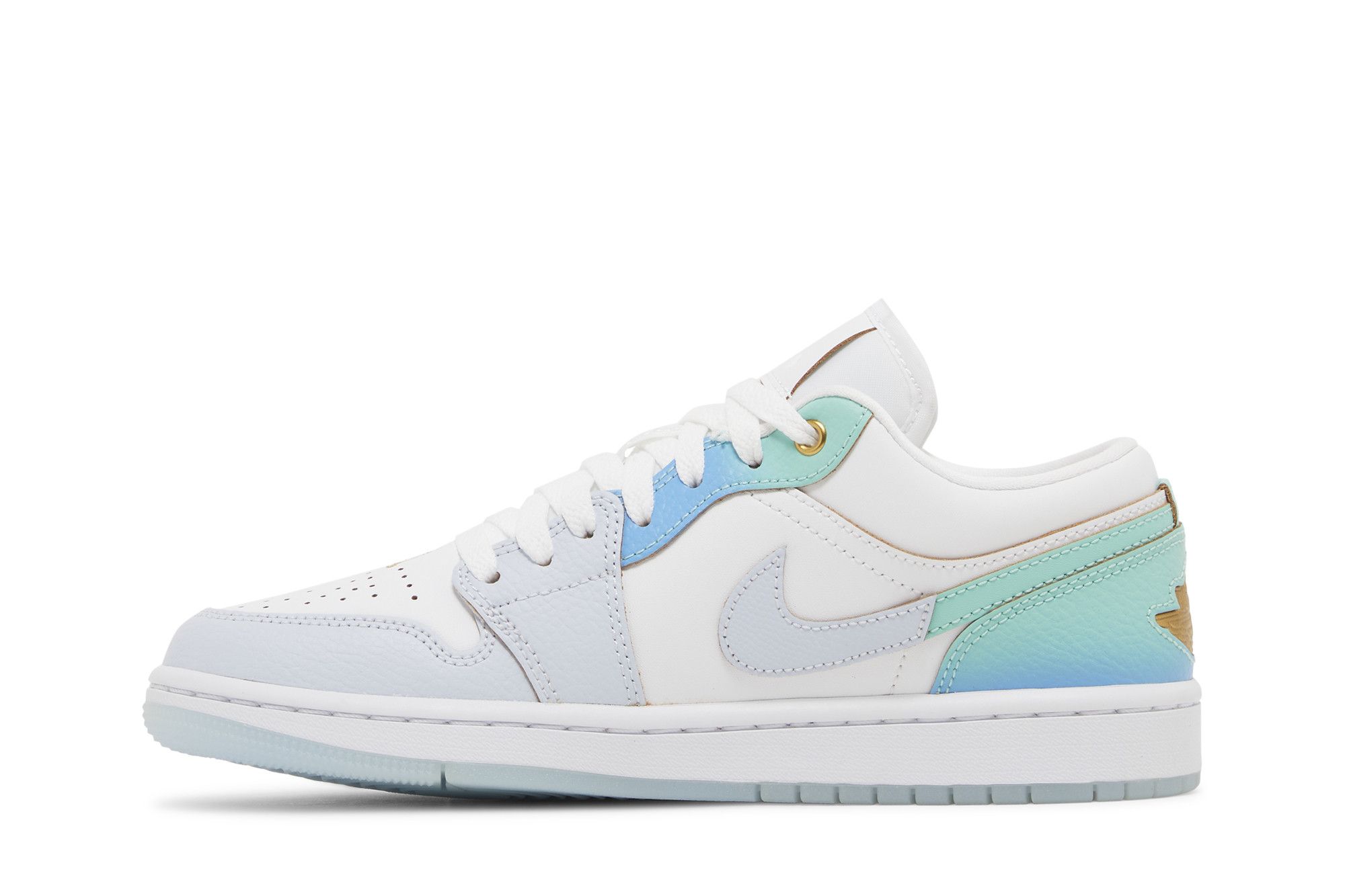 Buy Wmns Air Jordan 1 Low SE 'Emerald Rise' - FN8899 131 | GOAT