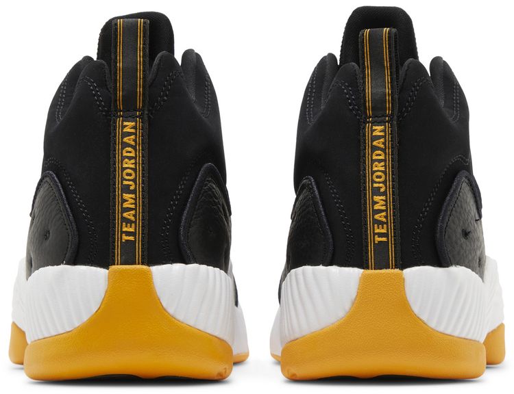Air Jordan Jumpman Team 2 Black Taxi