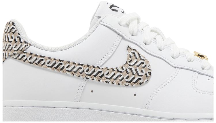 Nike Wmns Air Force 1 LX United in Victory   White