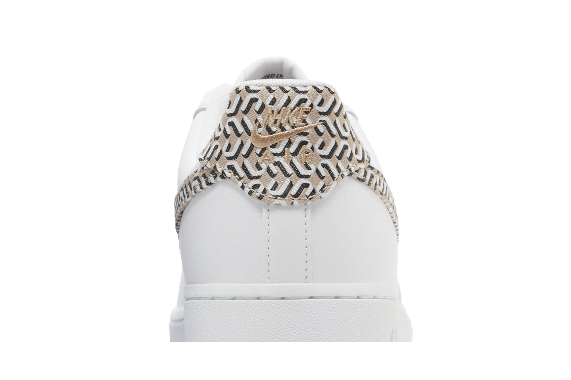 Buy Wmns Air Force 1 LX 'United in Victory - White' - DZ2709