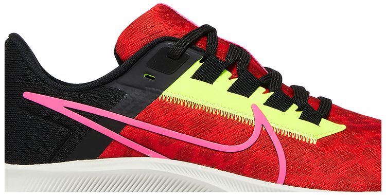 Nike Wmns Air Zoom Pegasus 38 Chile Red Hyper Pink